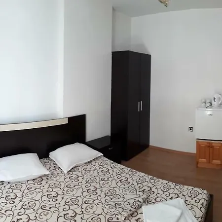 янка Guest house